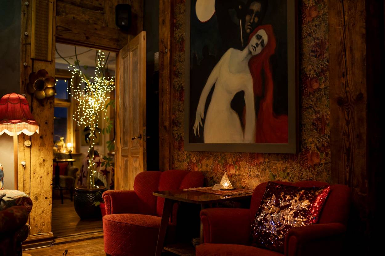 Valhalla Wine & Coffee